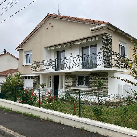 -Comme A La Maison- Jardin, Veranda, Ideal Familles Et Business Niort Buitenkant foto