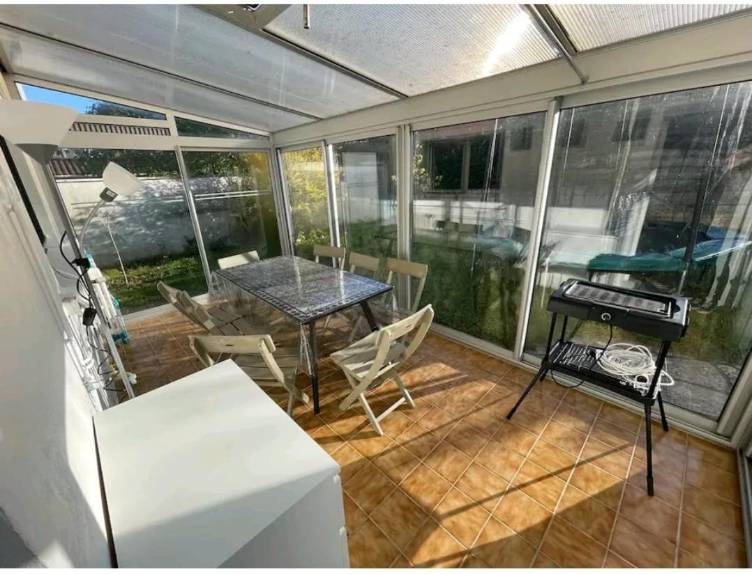 -Comme A La Maison- Jardin, Veranda, Ideal Familles Et Business Niort Buitenkant foto